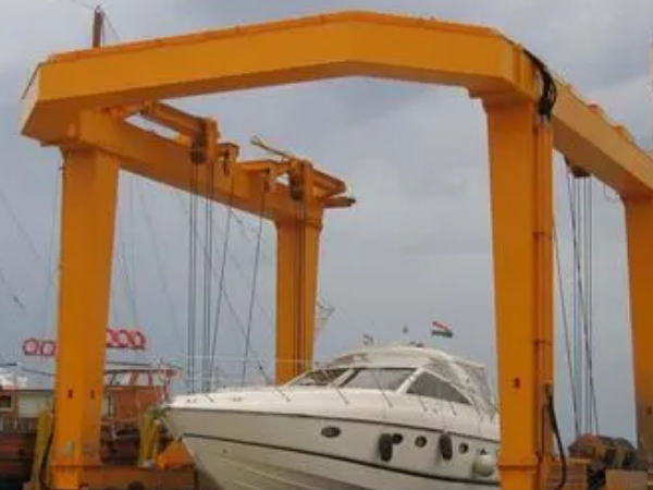 游艇吊的安裝方式對(duì)游艇的穩(wěn)定性有影響嗎？