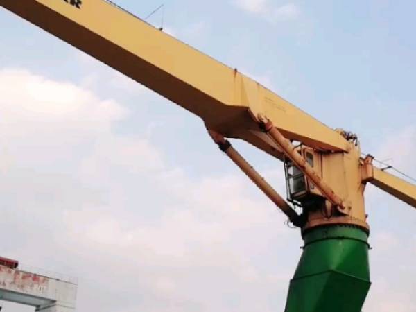 克令吊的安裝是否會(huì)對(duì)周?chē)用窕蛏虡I(yè)活動(dòng)產(chǎn)生影響？