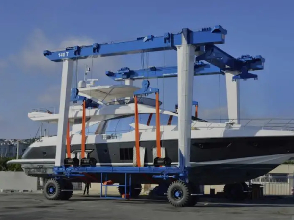 游艇吊的吊裝技術(shù)：游艇吊裝需要掌握哪些技術(shù)？