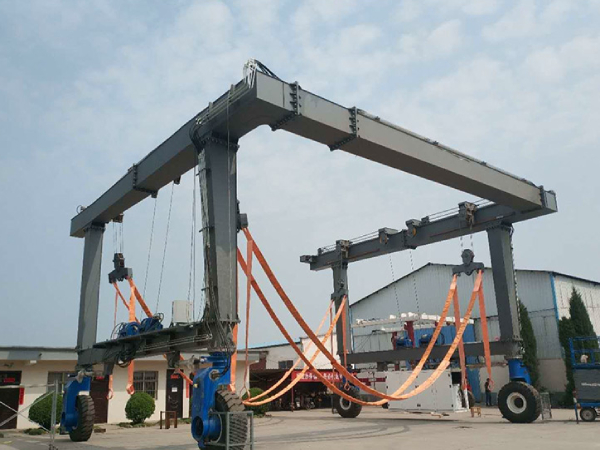 游艇吊的吊裝監(jiān)管：游艇吊裝的監(jiān)管和法規(guī)要求如何？